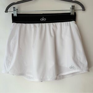 ALO Yoga White Skort with Black Contrast Waistband